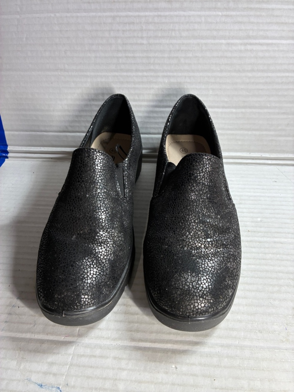 Flex Us Women’s Black Slip-On Comfort Shoes USED box included